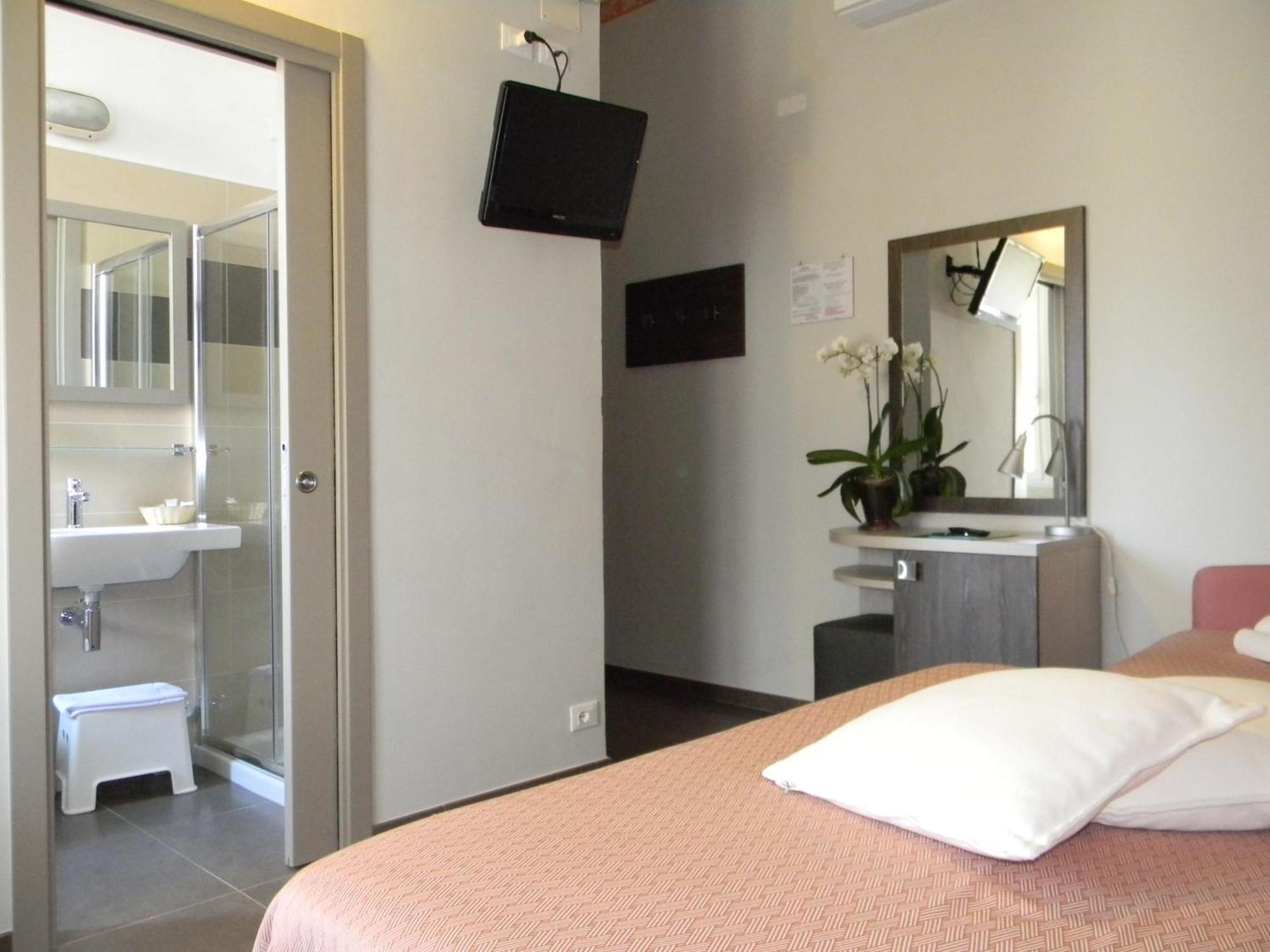 Hotel Parma Mare Marina di Massa Kamer foto