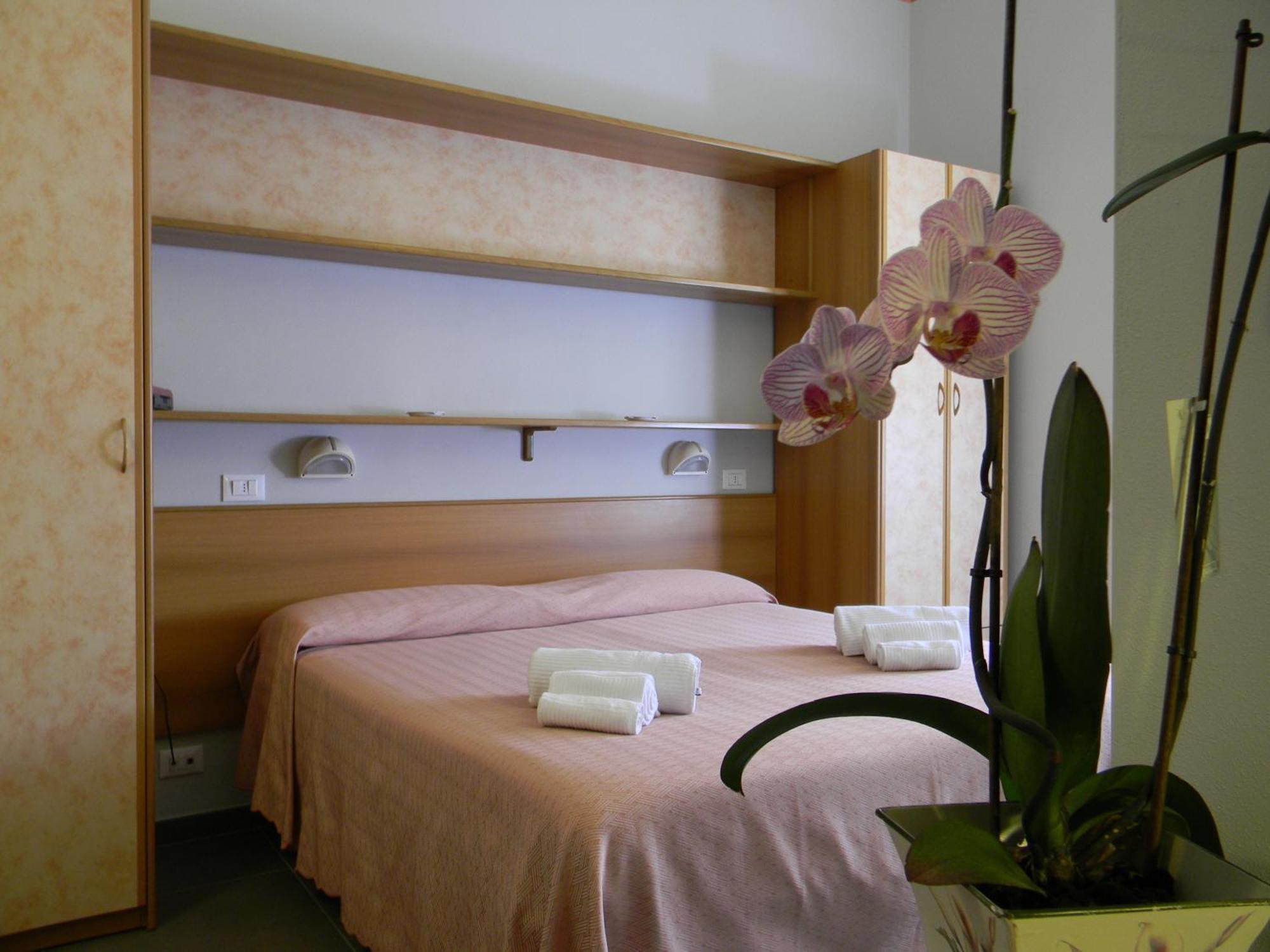 Hotel Parma Mare Marina di Massa Kamer foto