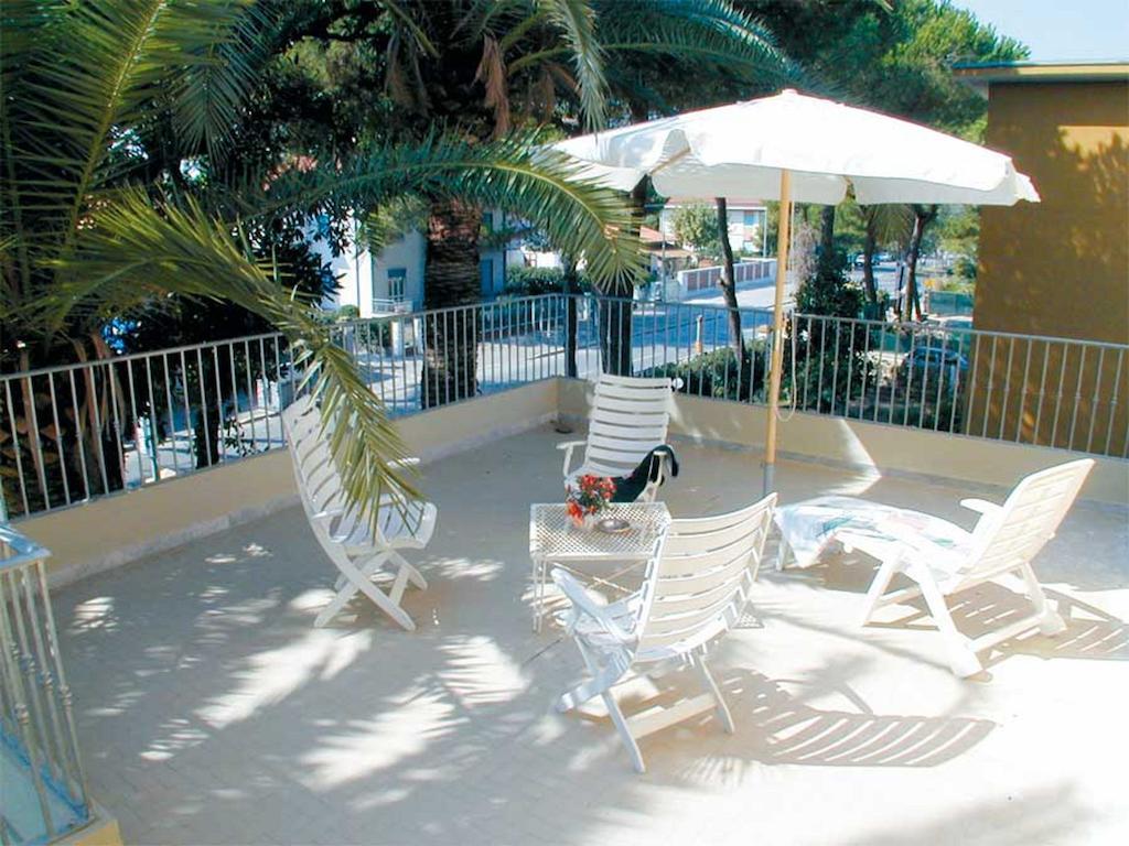 Hotel Parma Mare Marina di Massa Buitenkant foto