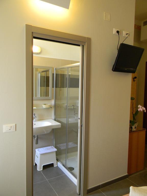 Hotel Parma Mare Marina di Massa Kamer foto